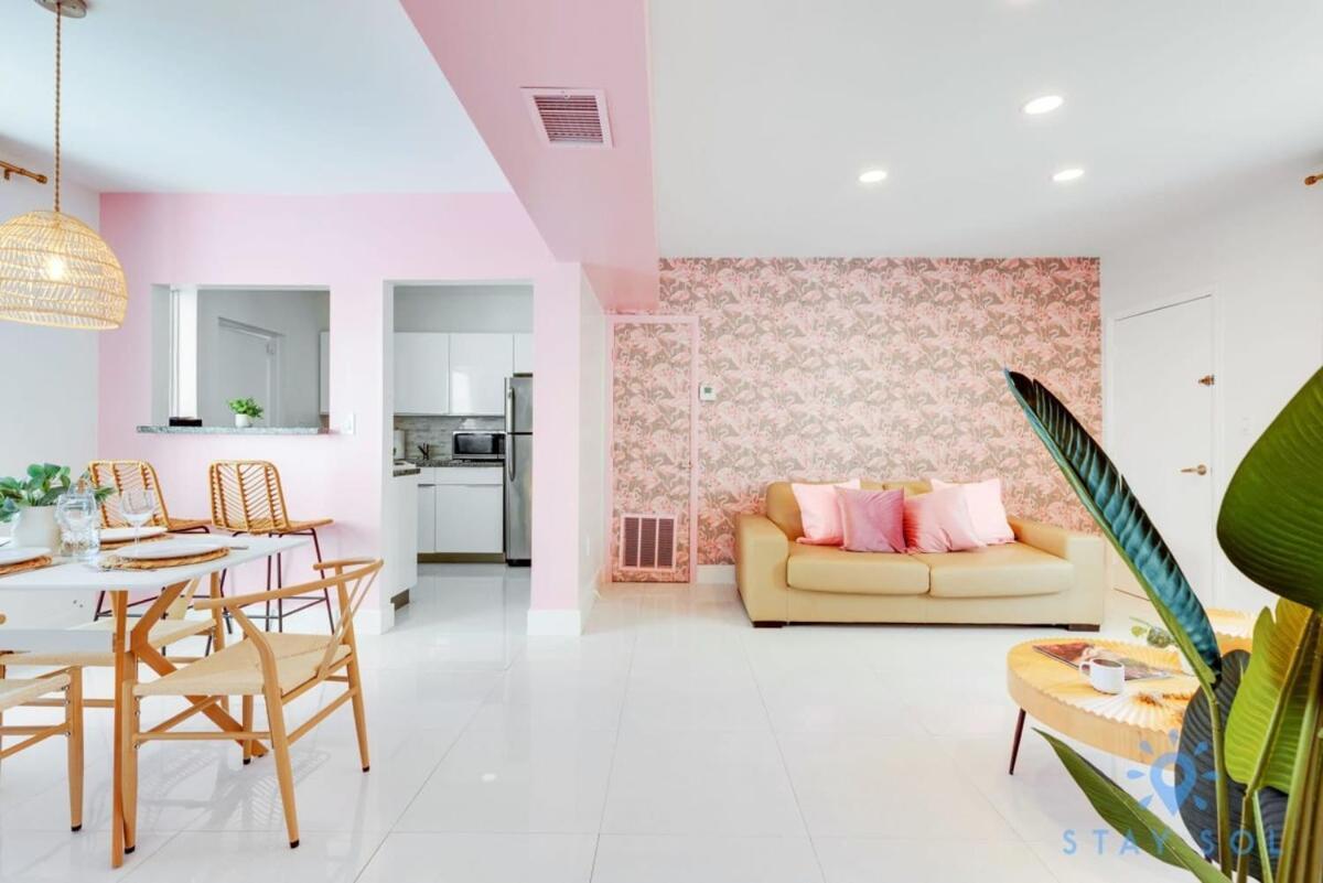 Free Parking, Bay View, Pool, Step To Beach Hollywood Bagian luar foto