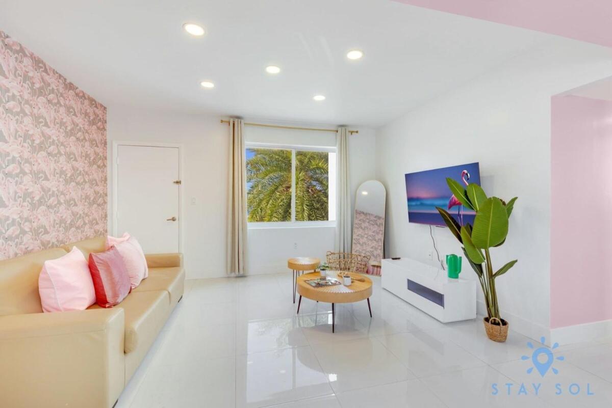 Free Parking, Bay View, Pool, Step To Beach Hollywood Bagian luar foto