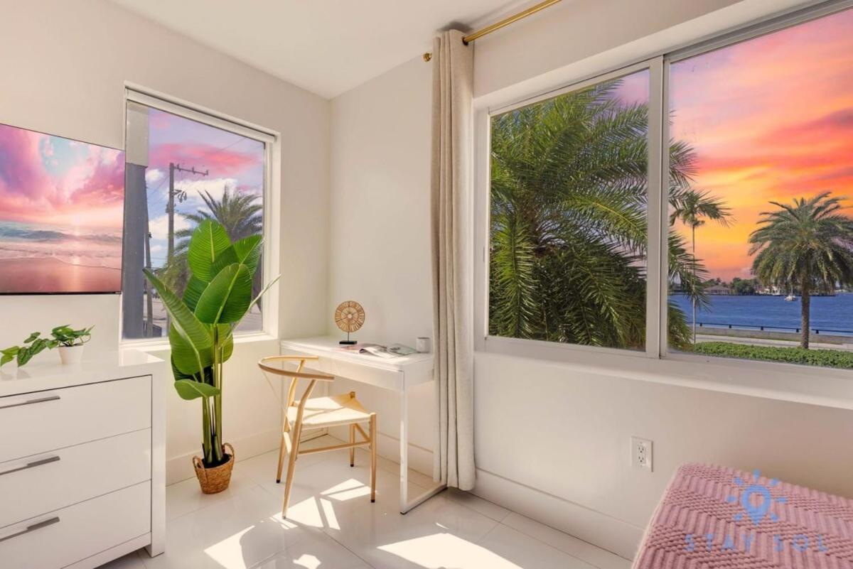Free Parking, Bay View, Pool, Step To Beach Hollywood Bagian luar foto