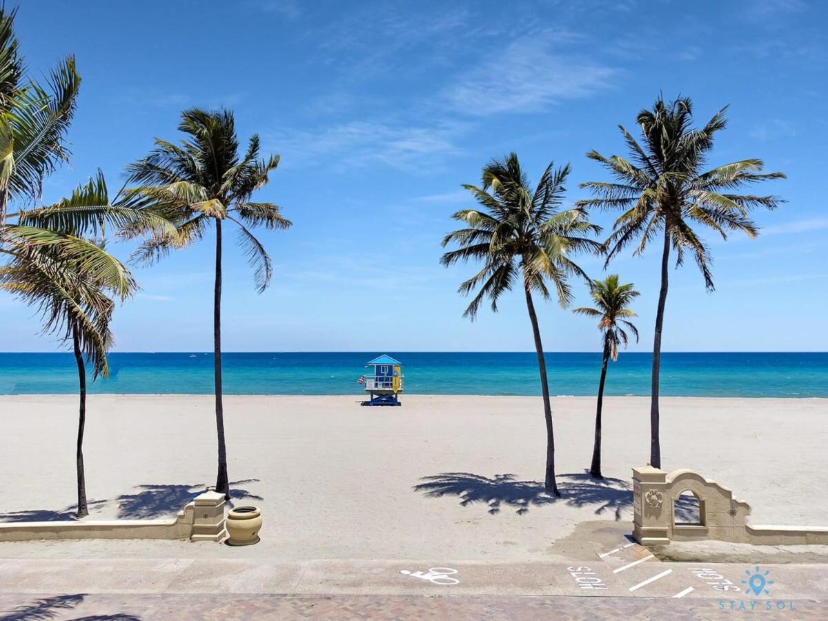 Free Parking, Bay View, Pool, Step To Beach Hollywood Bagian luar foto