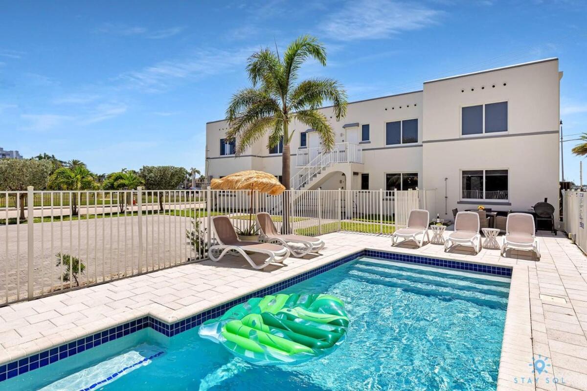 Free Parking, Bay View, Pool, Step To Beach Hollywood Bagian luar foto